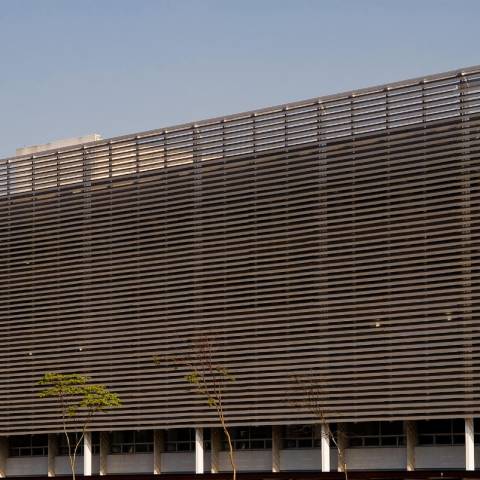 Brise AEROSCREEN - Hunter Douglas 